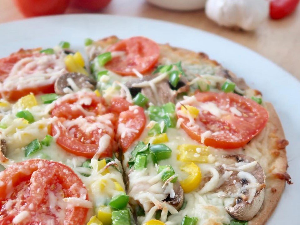 Cauliflower Pizza Crust | Veggie Margherita Pizza Recipe