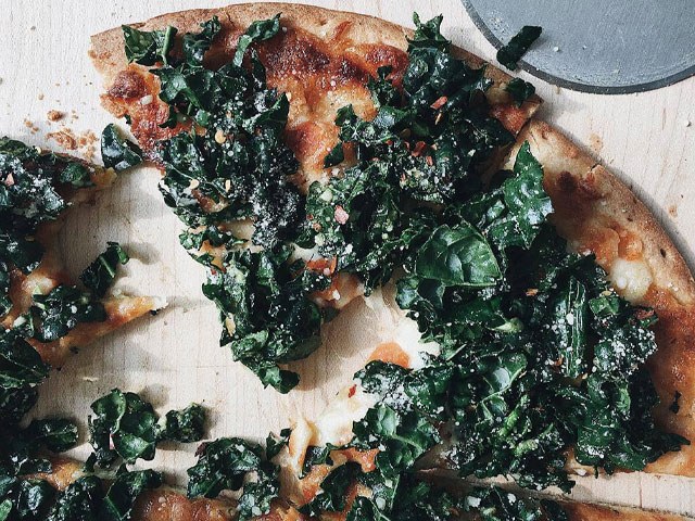 Healthy Cauliflower Pizza Recipe | Kale Yeah Pizza | CAULIPOWER