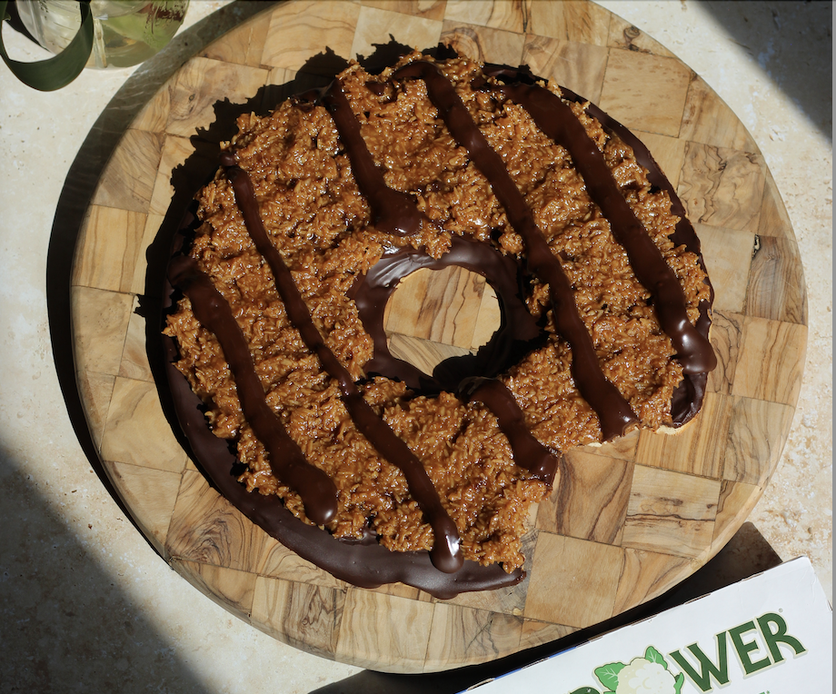 Samoas Cookie Pizza