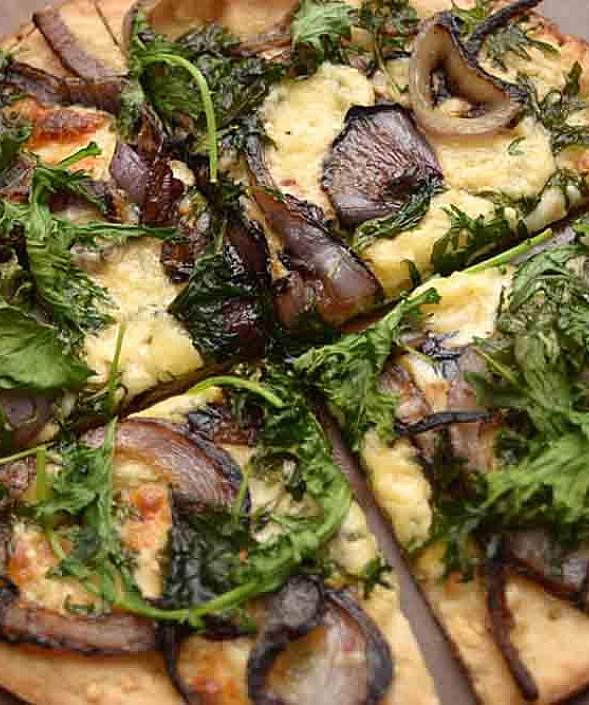 Kale CAULIPOWER Pizza